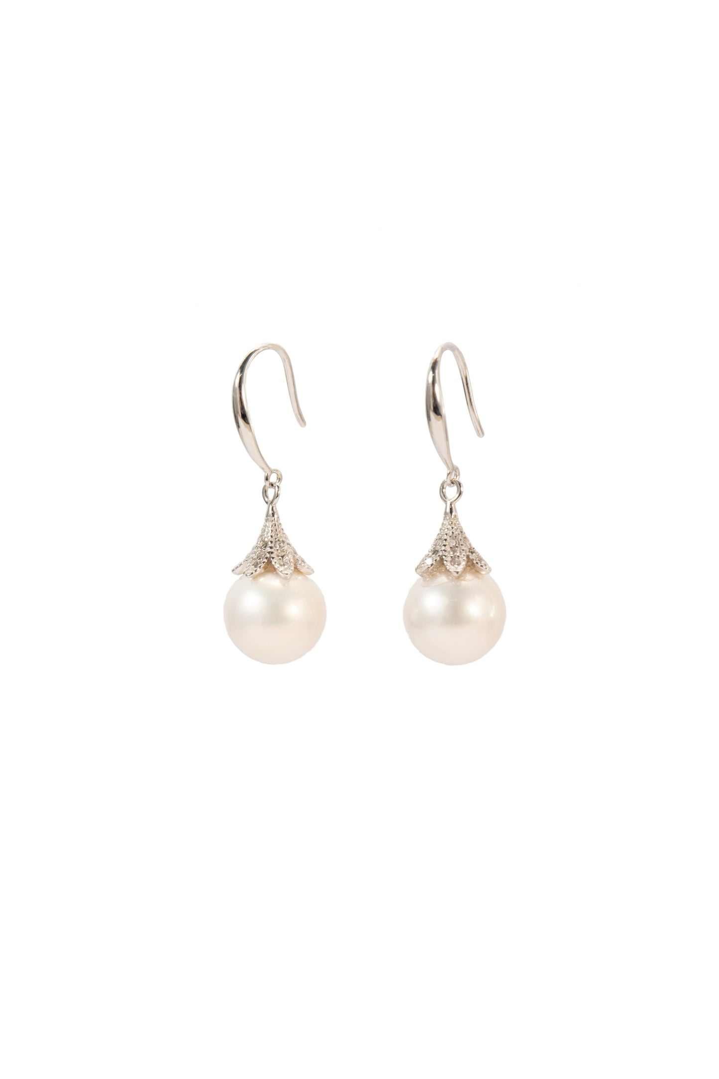S925 pendientes estilo paraguas floral en plata, con 2 perlas blancas de agua dulce de 10 mm incrustadas