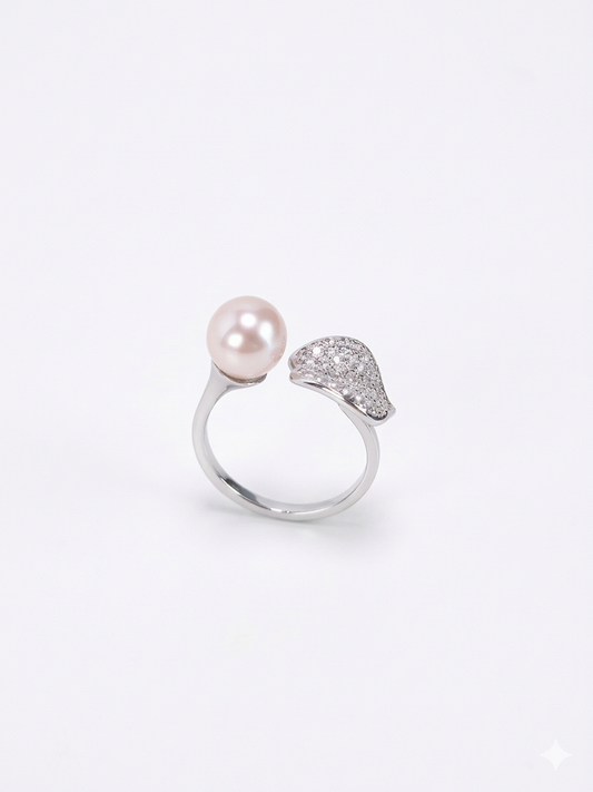 S925 anillo estilo hoja simple en plata, con 1 perla rosa de agua dulce de 8 mm incrustada