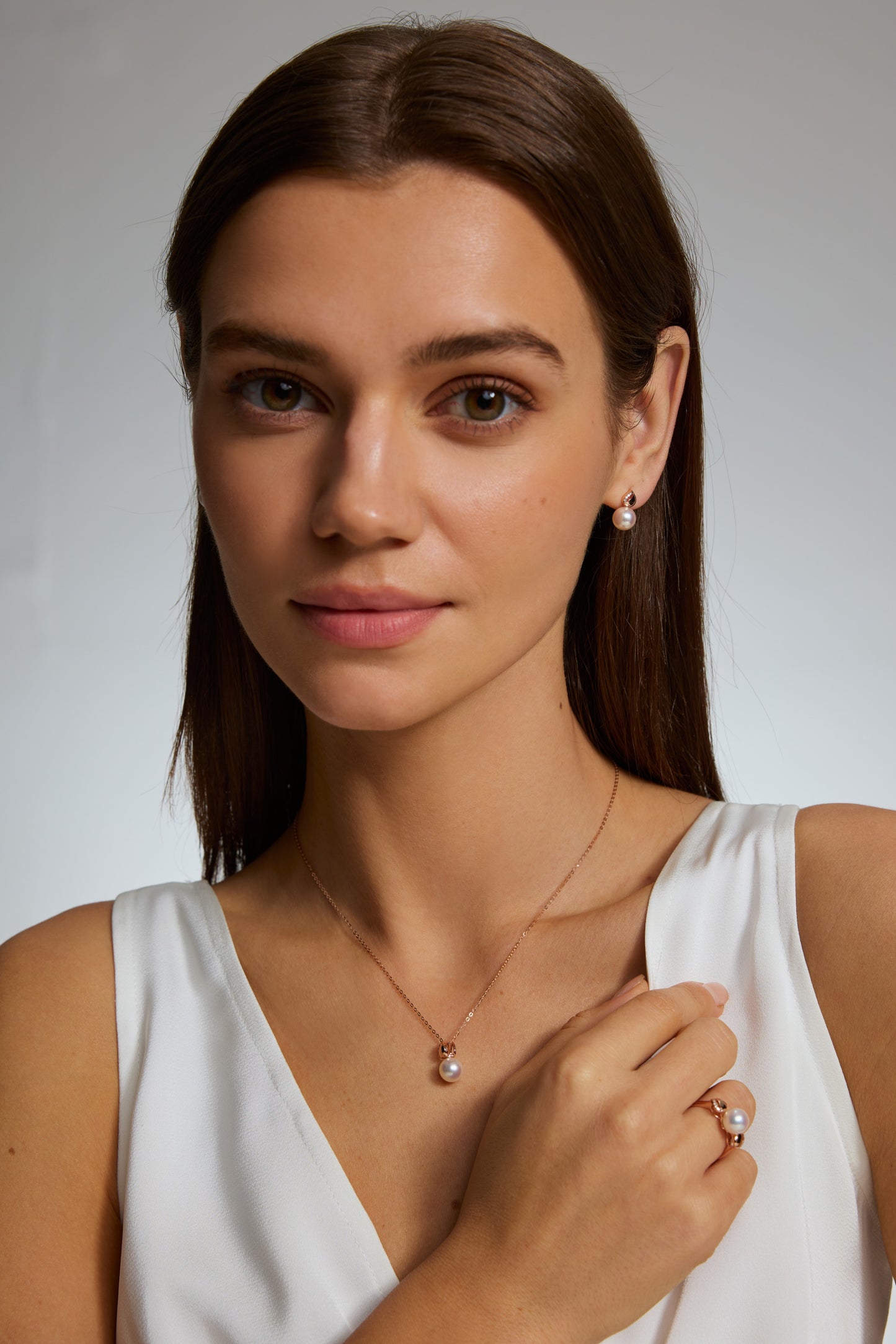 9K colgante de oro blanco, con perla Akoya de 8,3 mm y 4 brillantes diamantes