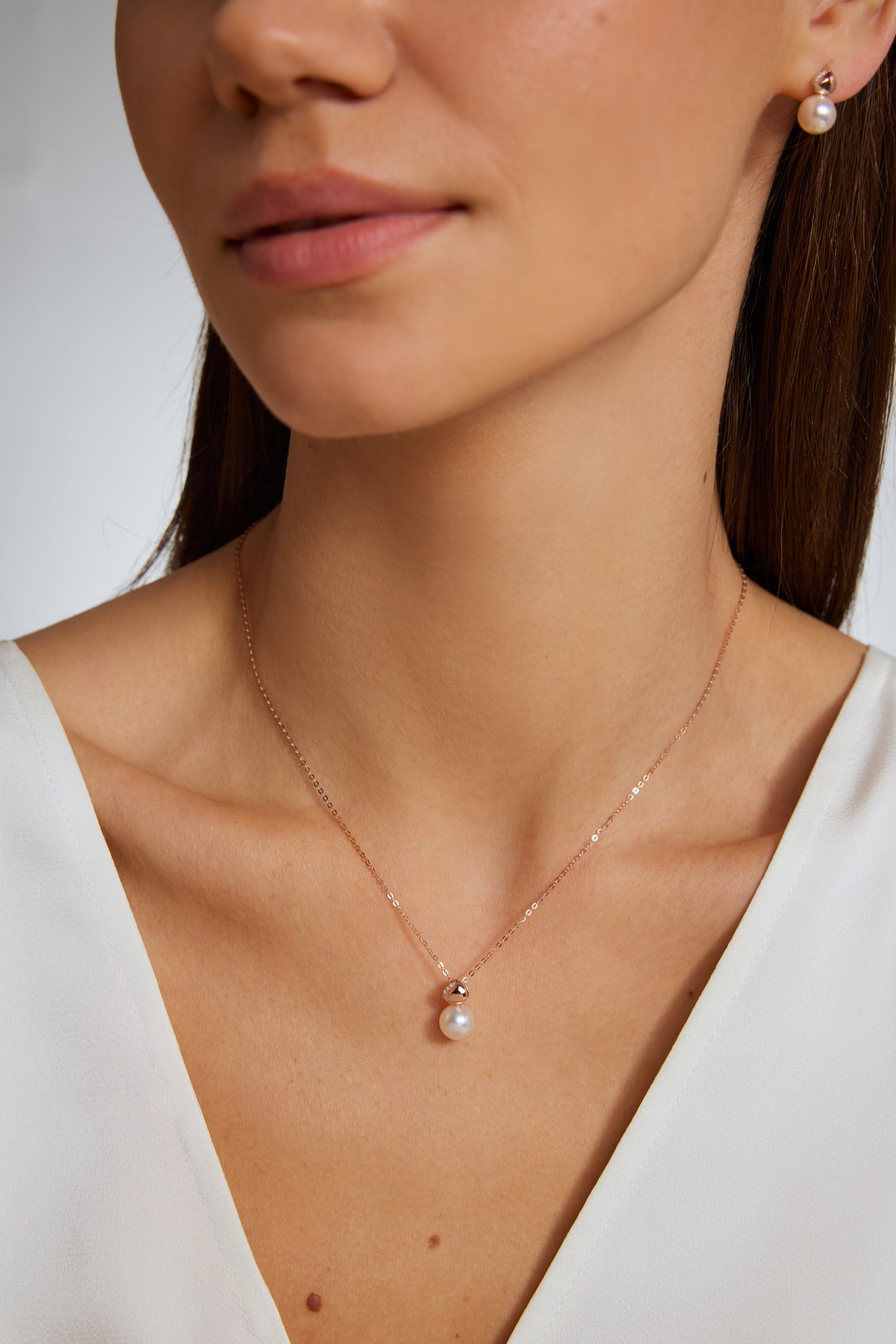 9K colgante de oro blanco, con perla Akoya de 8,3 mm y 4 brillantes diamantes
