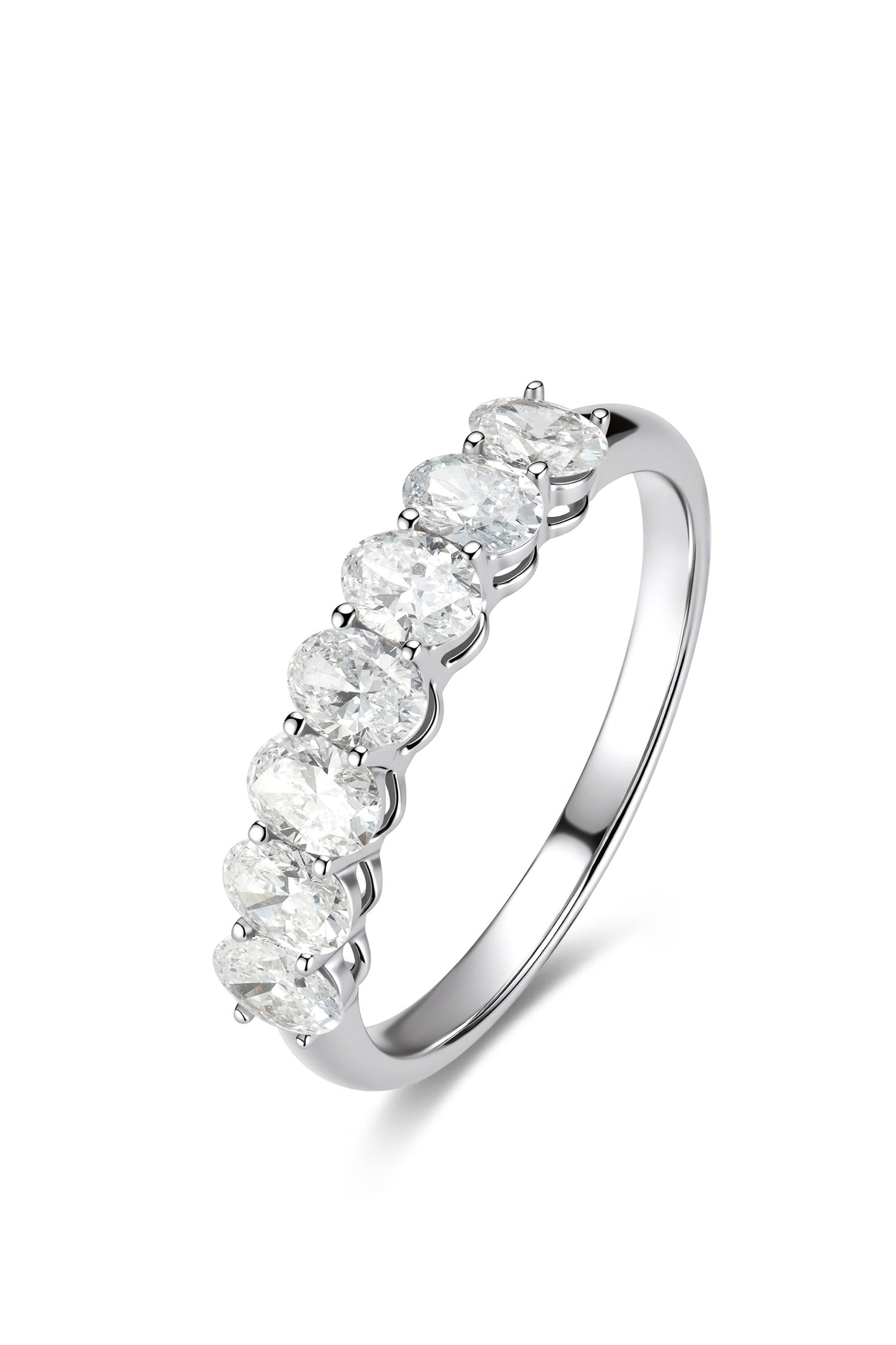 18K anillo de diamante color oro blanco, con 7 diamantes ovalados de 0.985 quilates