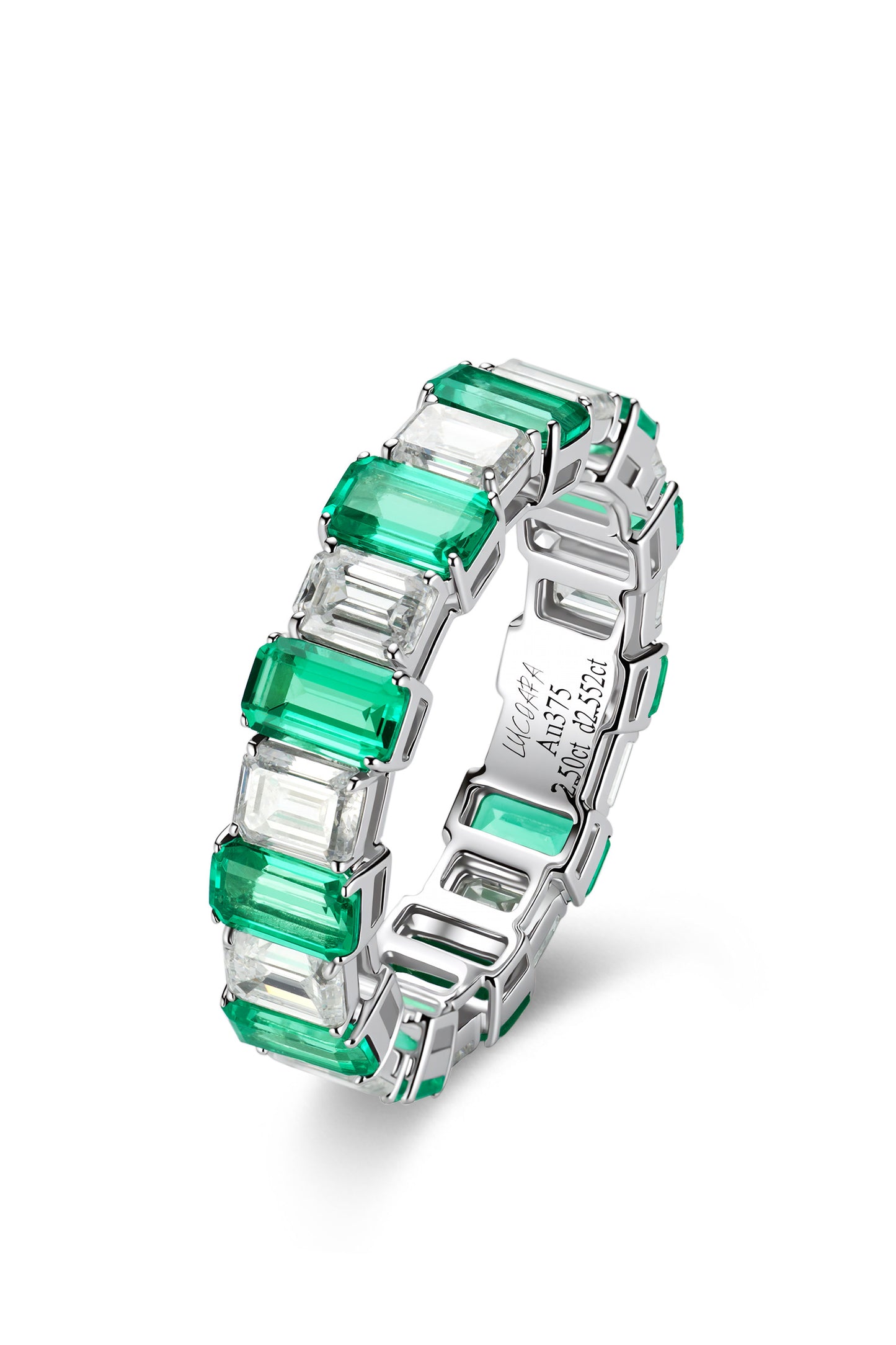 9K anillo color oro blanco, con 11 esmeraldas y 11 diamantes cultivados