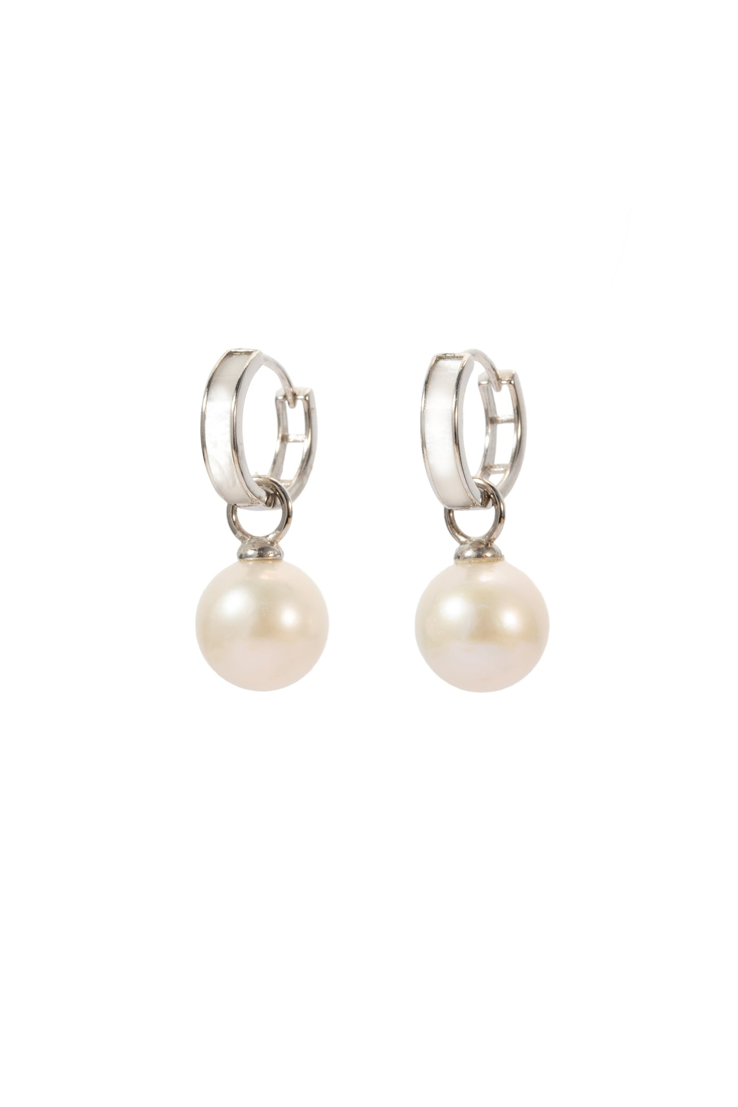 S925 pendientes en plata, con 2 perlas blancas de agua dulce de 10 mm con borde plateado