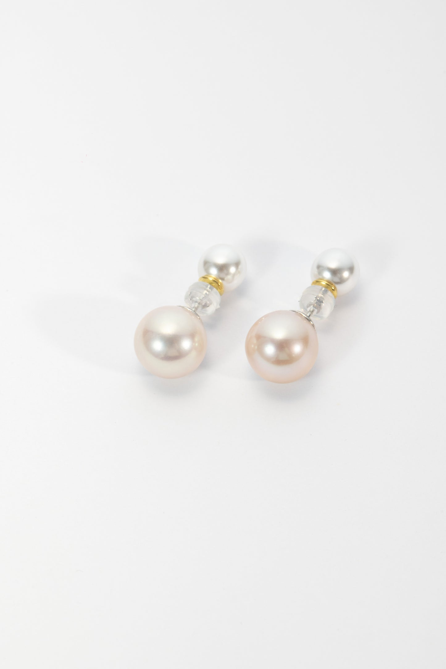 S925 pendientes estilo sencillo en plata, con 2 perlas blancas de agua dulce de 10.5 mm incrustadas