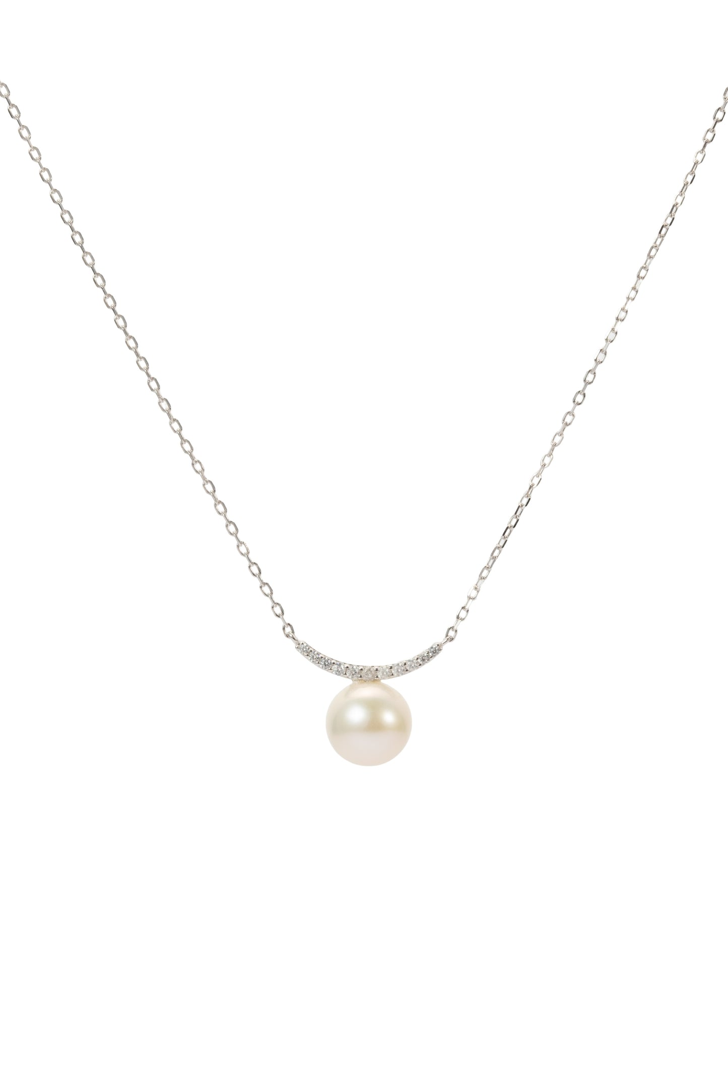 S925 collar estilo media luna en plata, con perla blanca de agua dulce de 9 mm incrustada